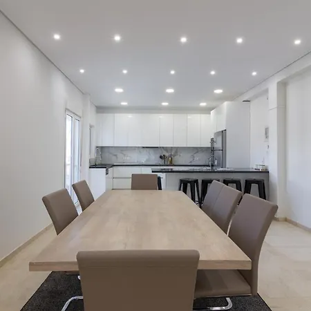 Spacious And Modern Flat For 4 Athens Exterior photo