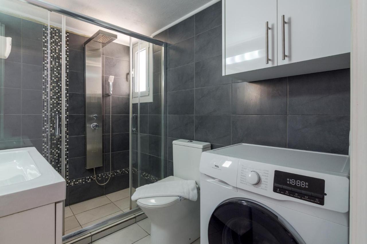 Apartment Spacious And Modern Flat For 4 Athens